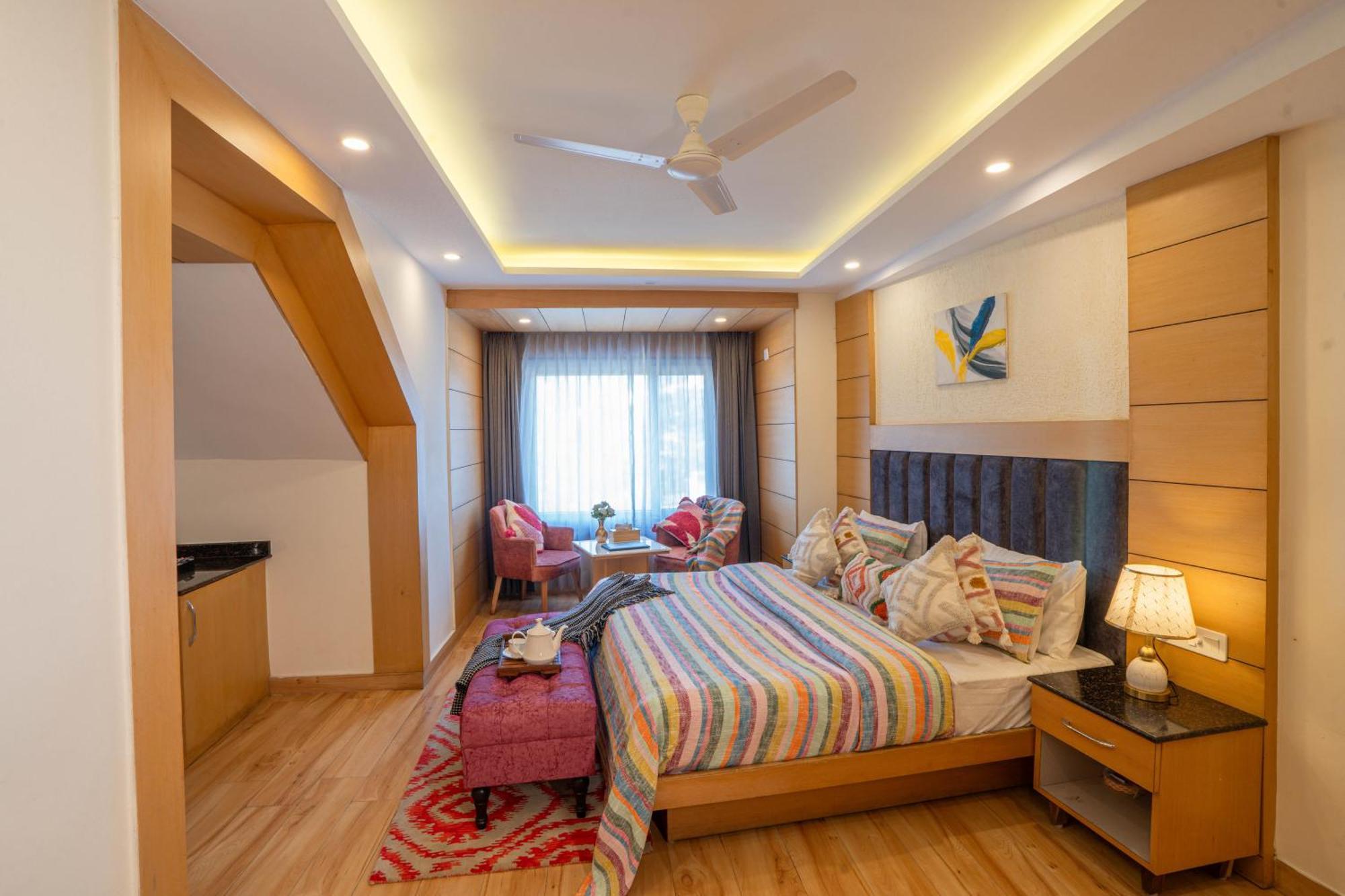 מוסורי Perfectstayz Premium At Mall Road מראה חיצוני תמונה