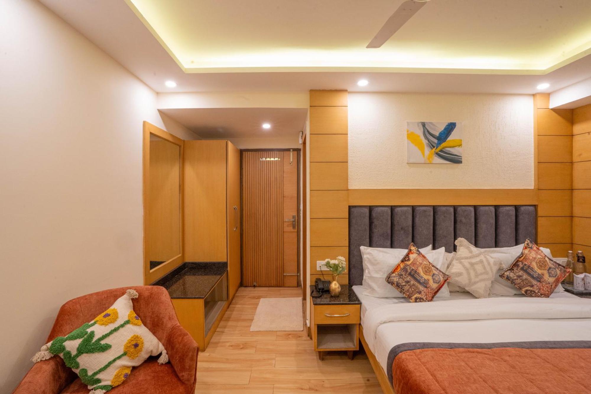מוסורי Perfectstayz Premium At Mall Road מראה חיצוני תמונה